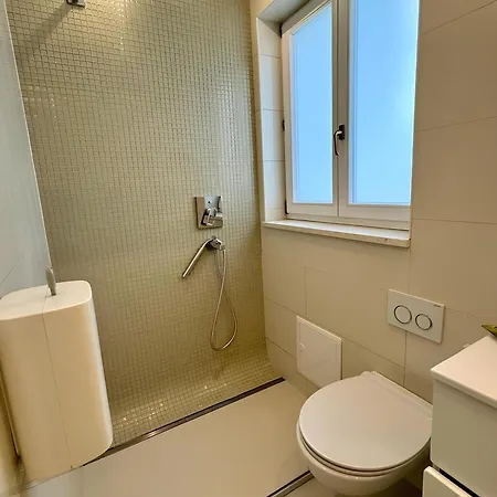 Palace Lidija, - Young & Cozy דירה