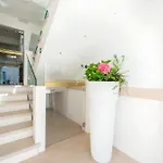 Palace Lidija, - Young & Cozy Apartman *
